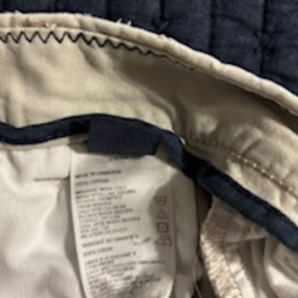 Nautica Men's Wrinkle Resistant Khaki Pants 42" W x26" - Picture 6 of 7